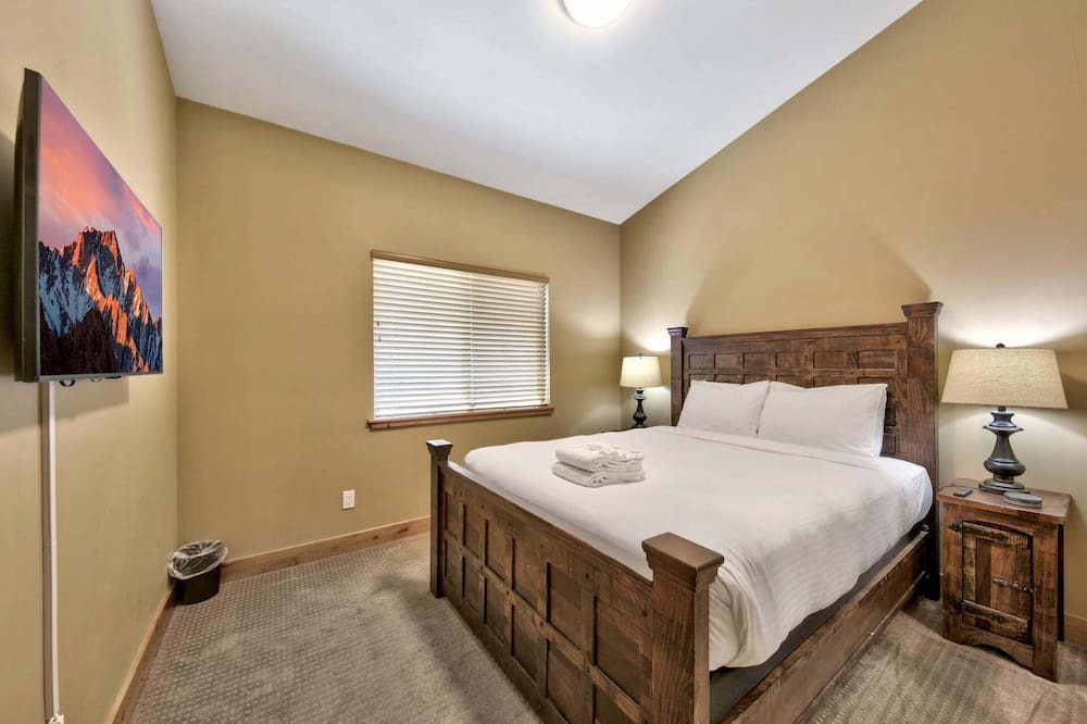 Photo of Bedroom in Tahoe Paradise
