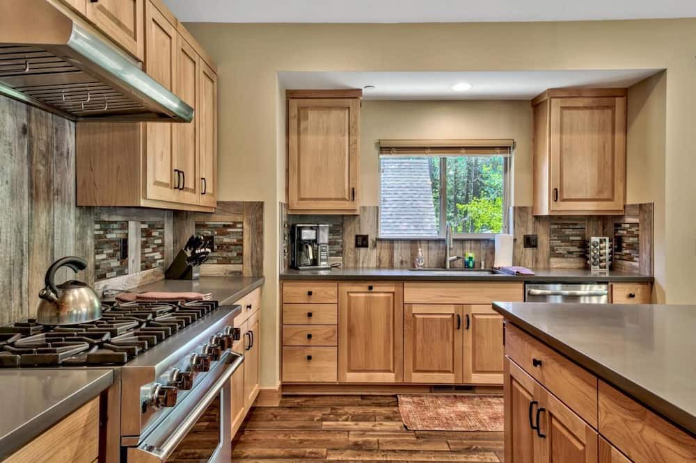Photo of Kitchen in Tahoe Paradise