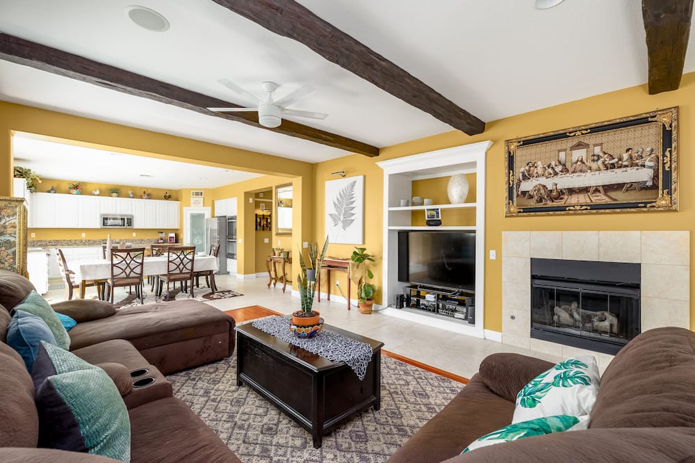 Photo of Livingroom in Menifee