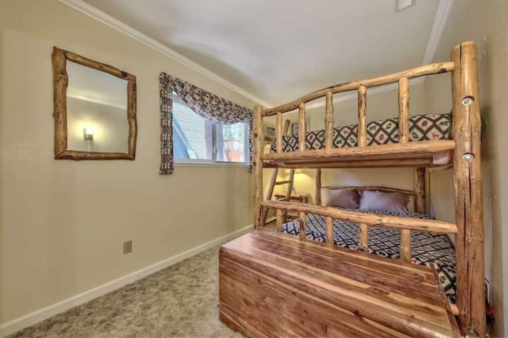 Photo of Bedroom in Pioneer Trail