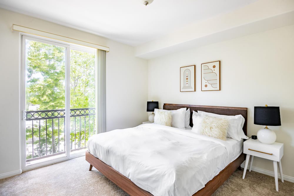 Photo of Bedroom in Thousand Oaks