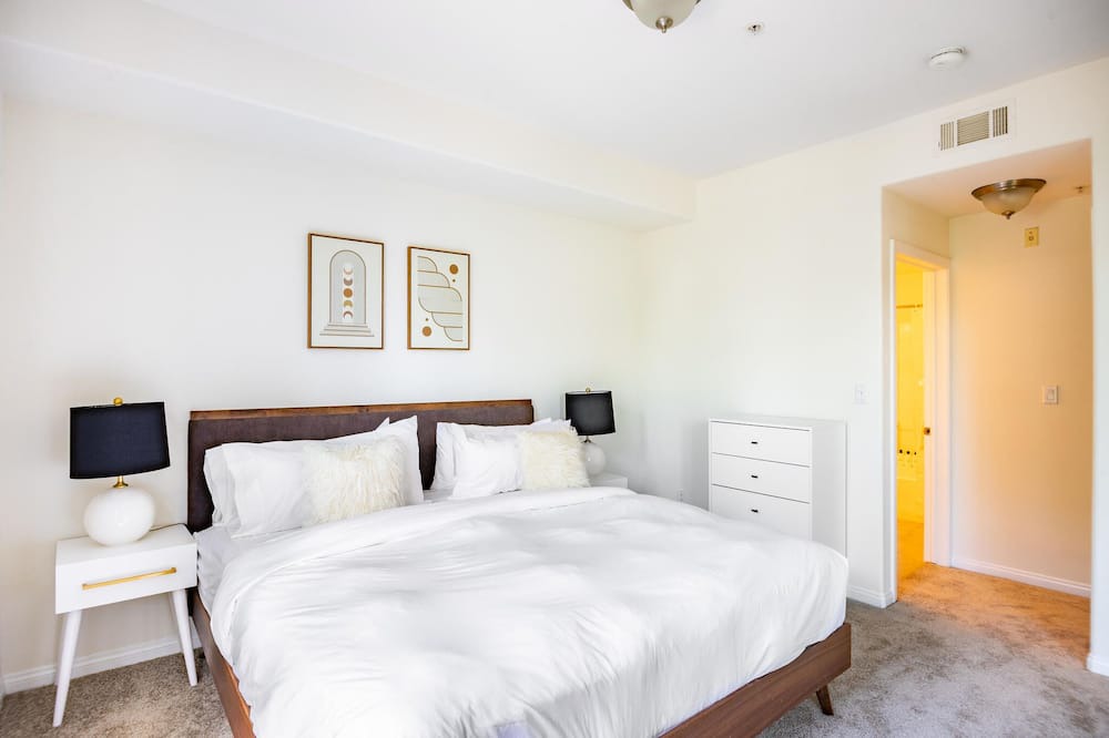 Photo of Bedroom in Thousand Oaks