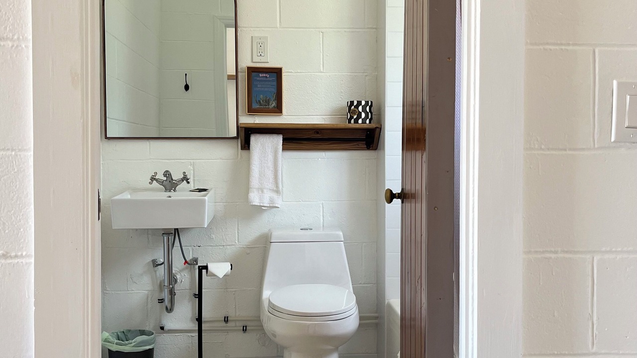 Photo of Bathroom in Red Bluff