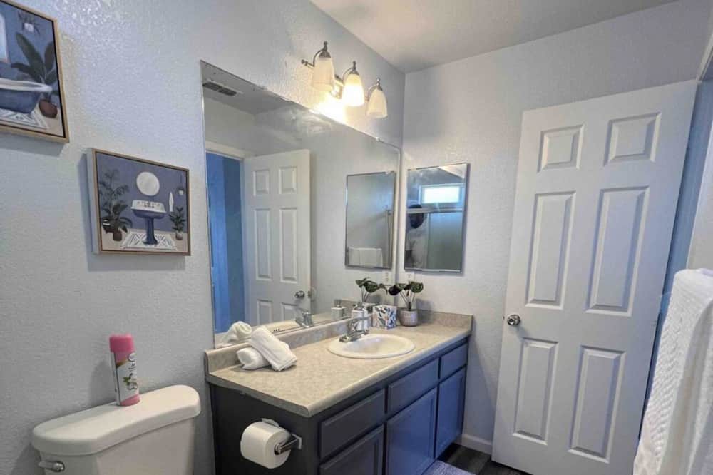 Photo of Bathroom in Turlock