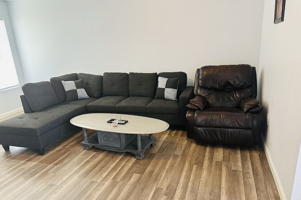 Photo of Livingroom in Turlock