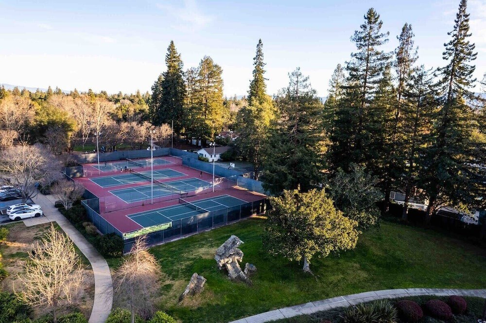 Photo of Outdoor in Menlo Park