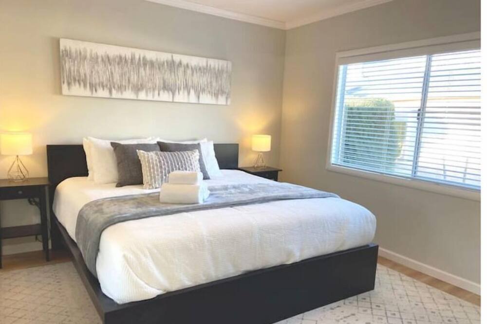 Photo of Bedroom in Roosevelt
