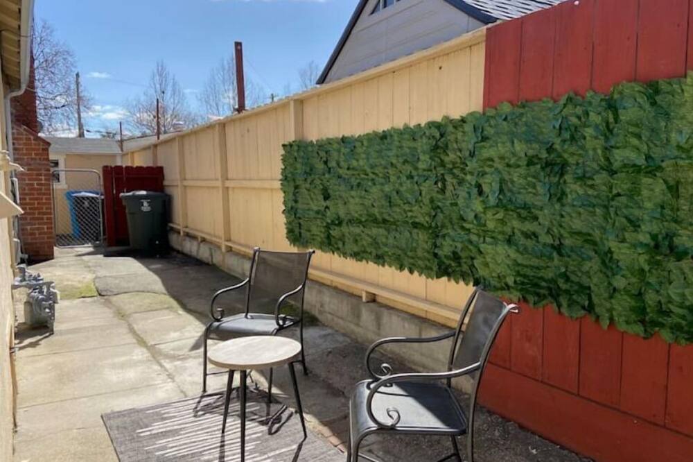Photo of Patio Balcony in Roosevelt