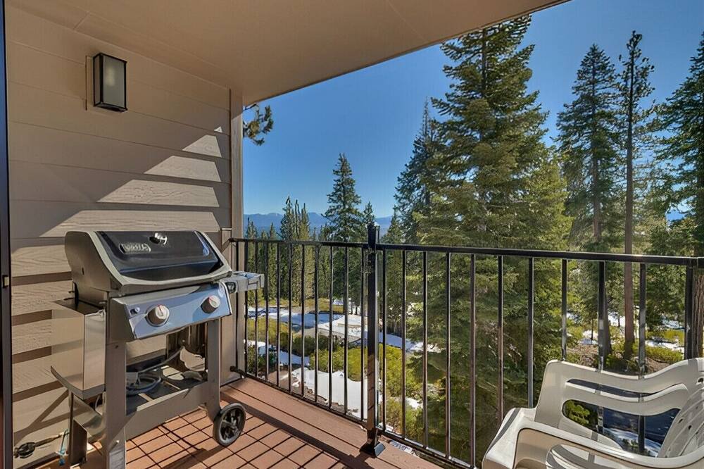 Photo of Outdoor in Carnelian Woods