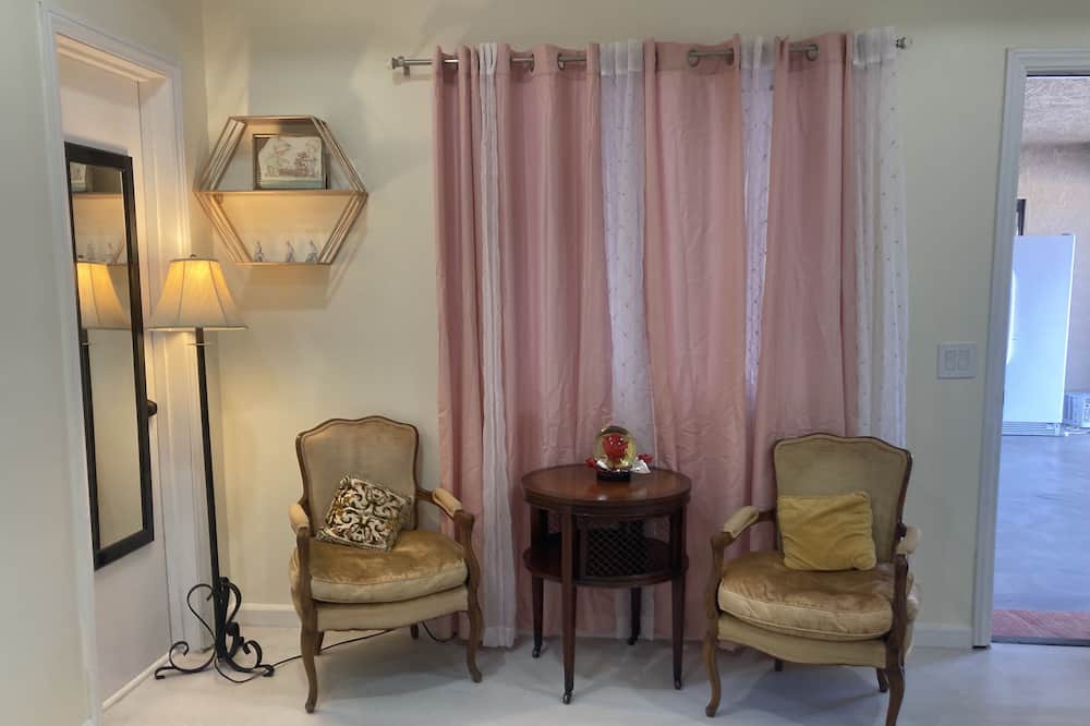 Photo of Bedroom in Hemet