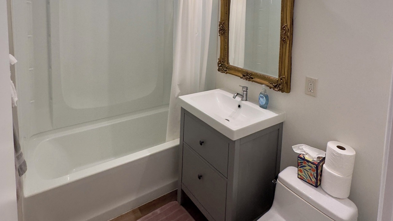 Photo of Bathroom in Westside Costa Mesa