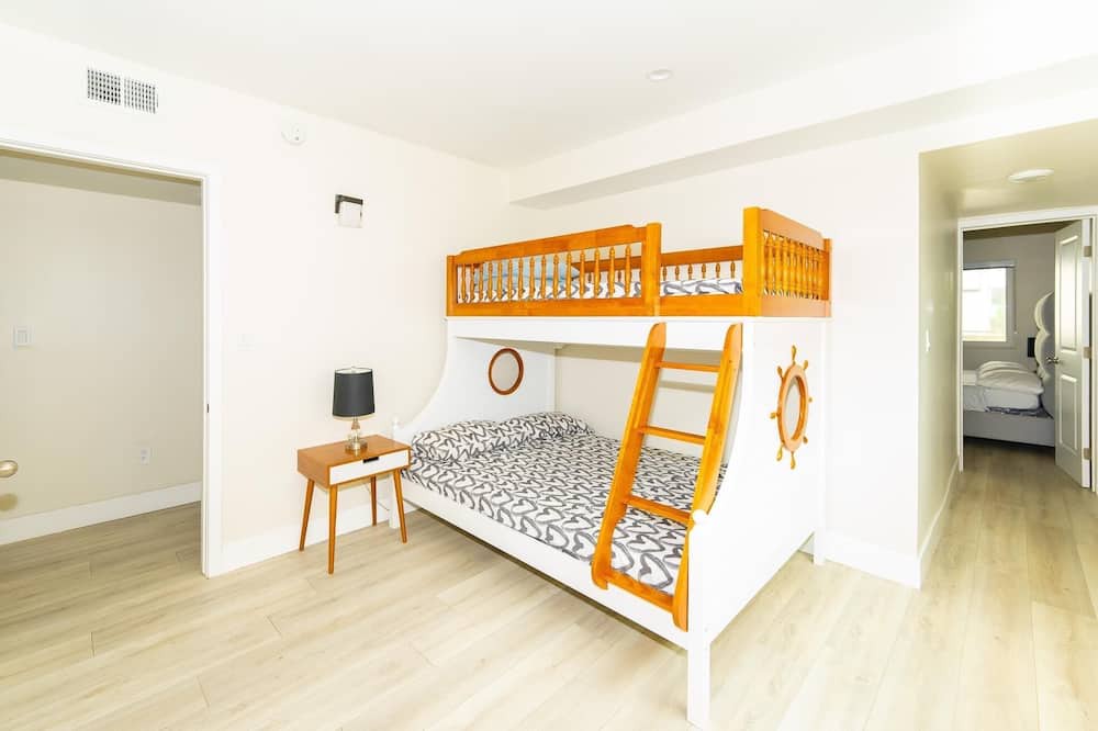 Photo of Bedroom in Old Towne