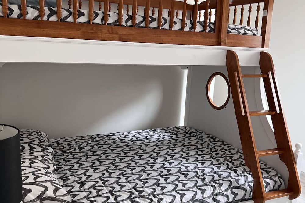 Photo of Bedroom in Old Towne
