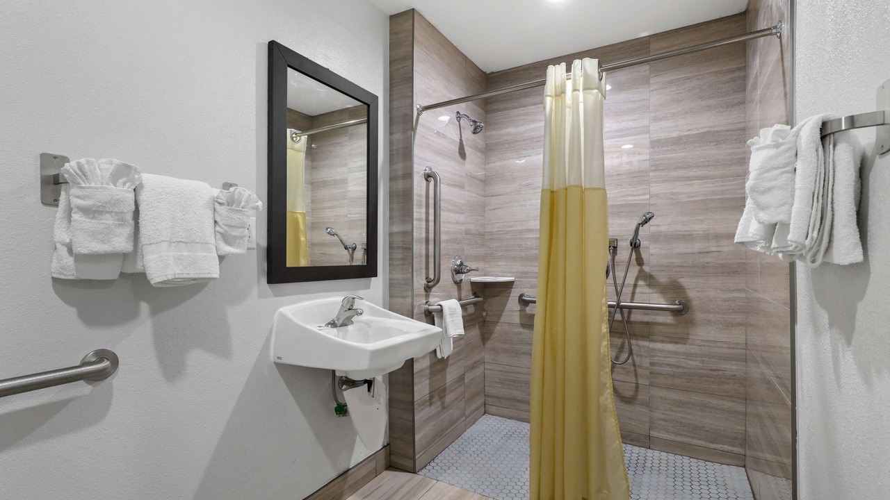 Photo of Bathroom in Central Escondido