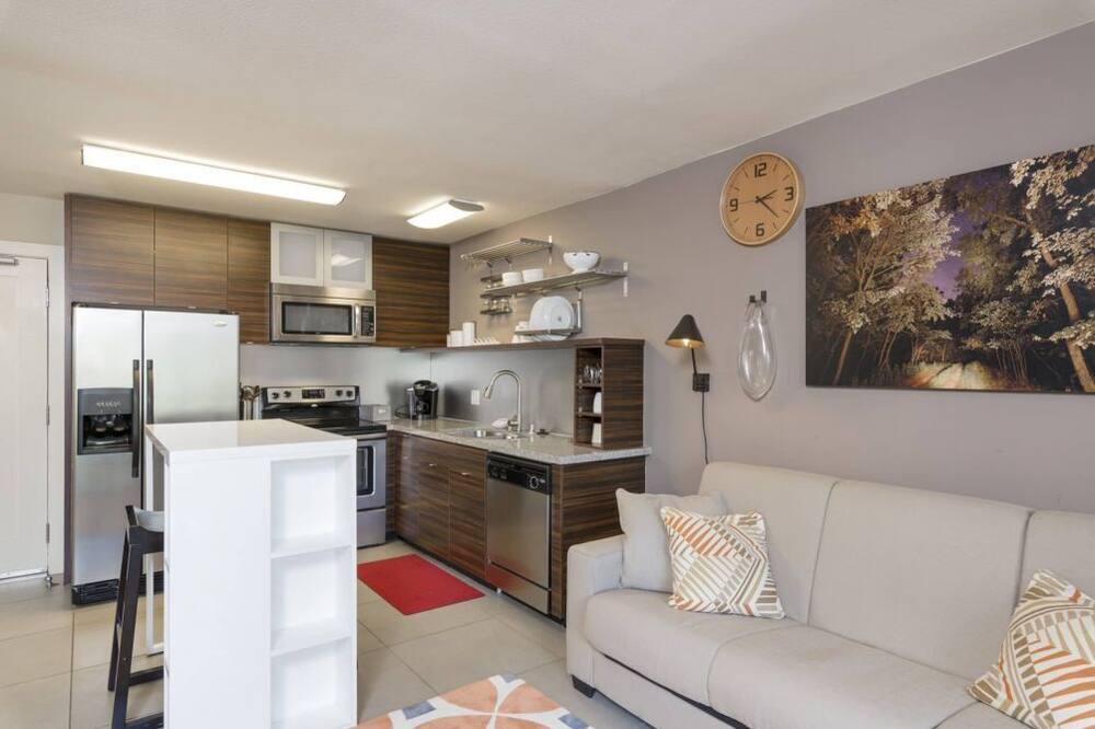 Photo of Livingroom in East San Mateo