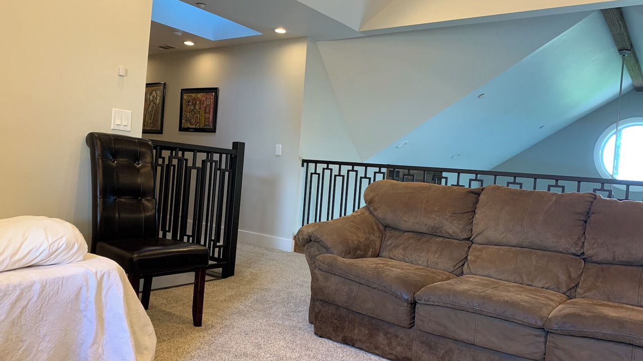 Photo of Livingroom in Yreka