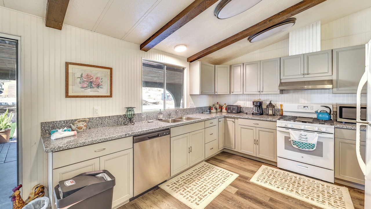 Photo of Kitchen in Perris