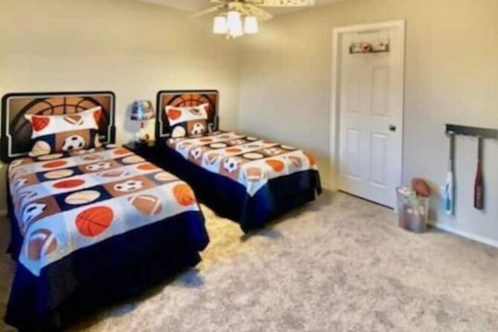 Photo of Bedroom in Victorville