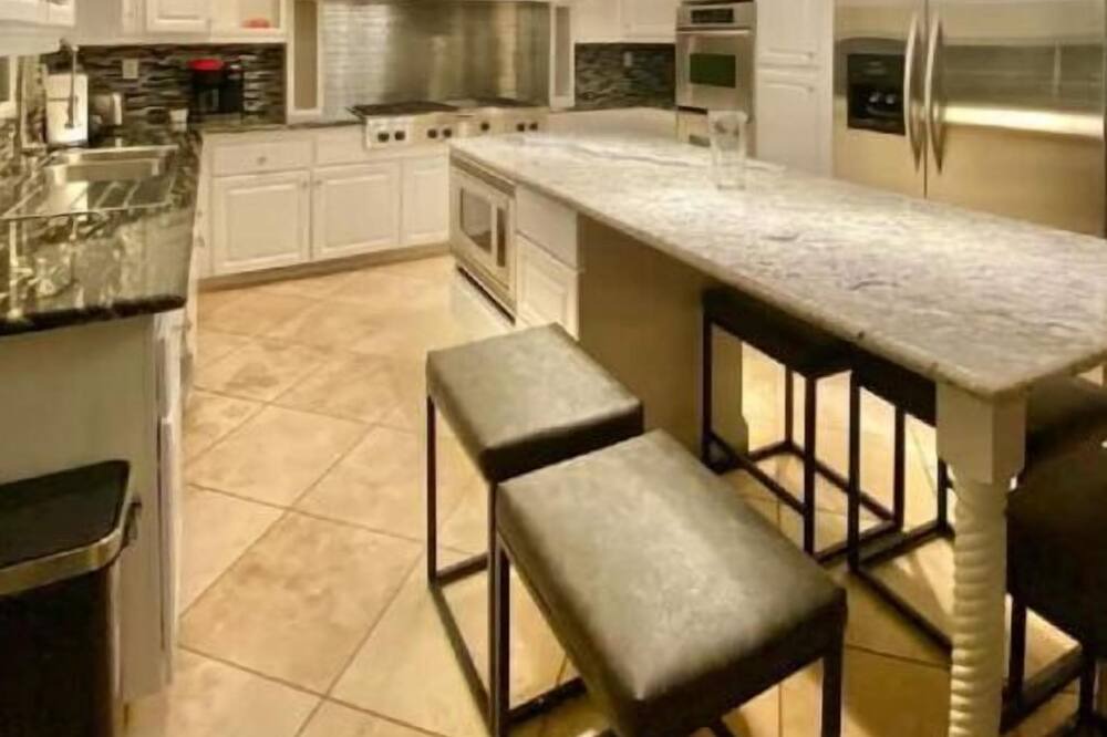 Photo of Kitchen in Victorville
