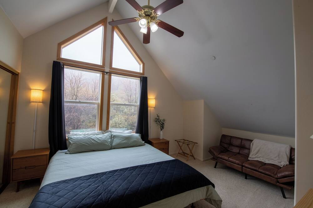 Photo of Bedroom in Julian