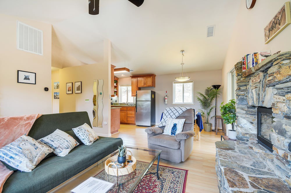 Photo of Livingroom in Midpines