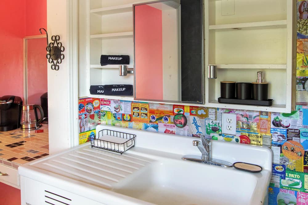 Photo of Kitchen in Roosevelt
