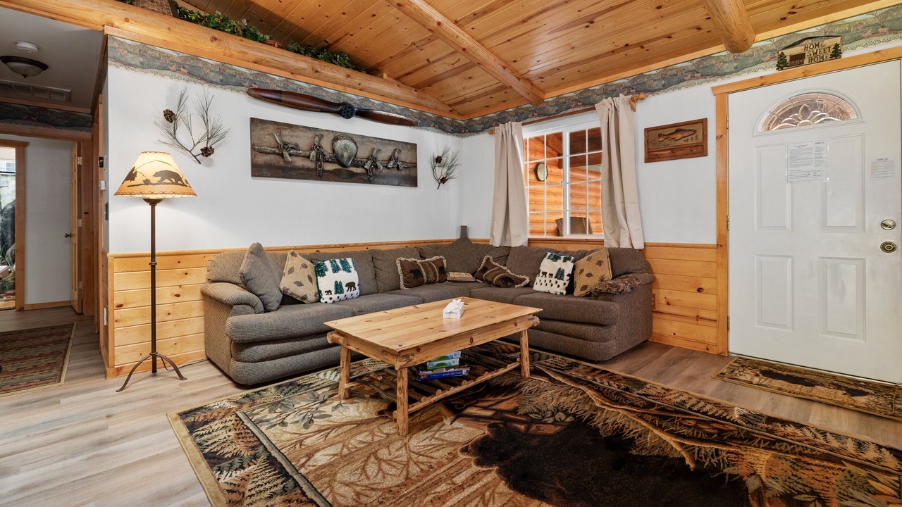 Photo of Livingroom in Fox Farm