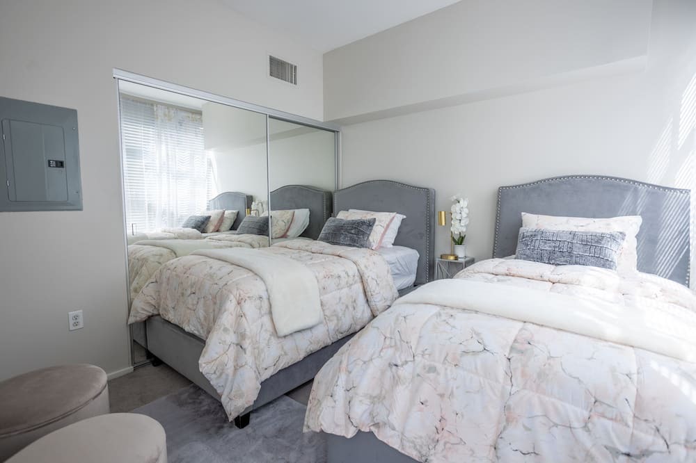 Photo of Bedroom in Mission Hills