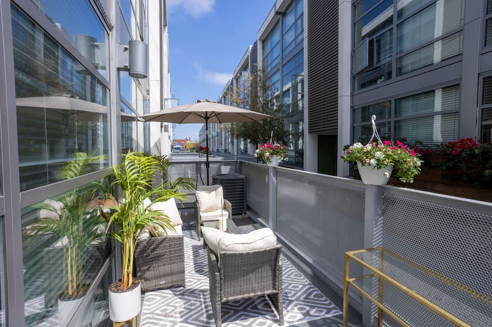 Photo of Patio Balcony in Mission Hills