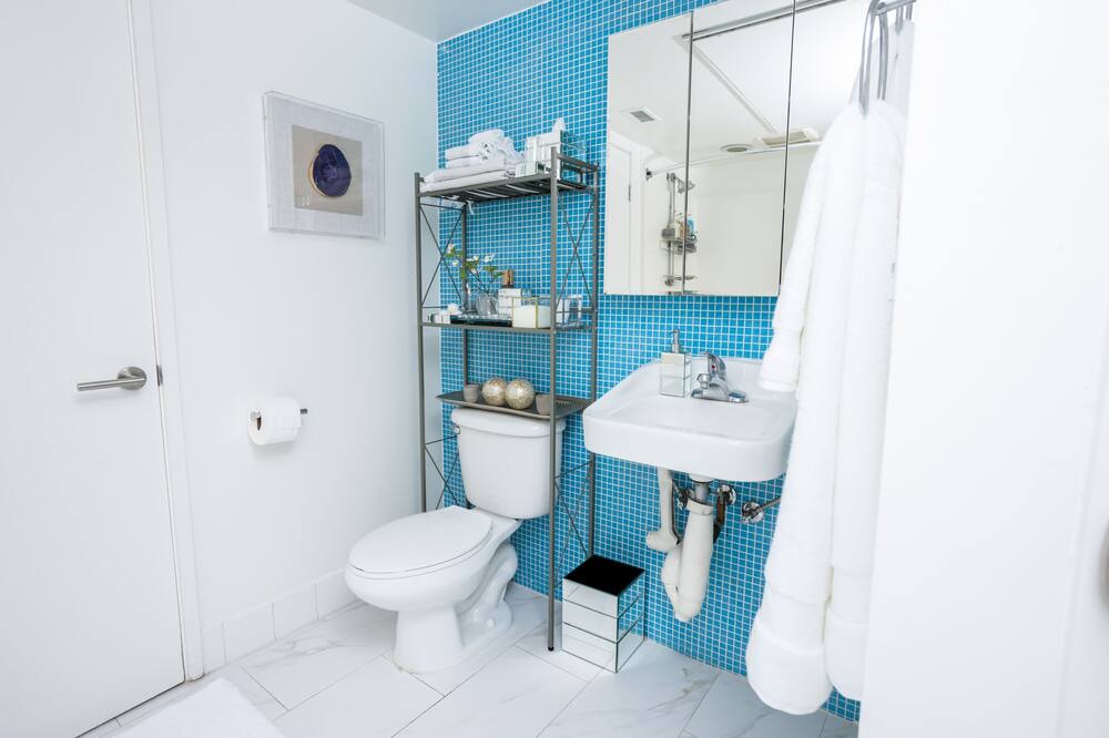 Photo of Bathroom in Mission Hills