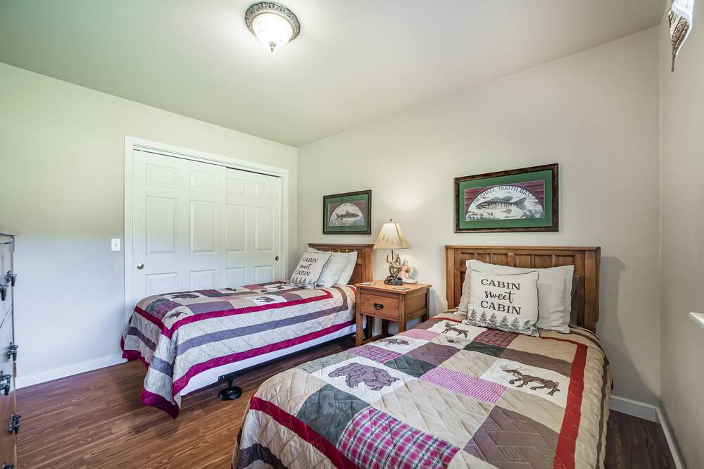 Photo of Bedroom in Orick