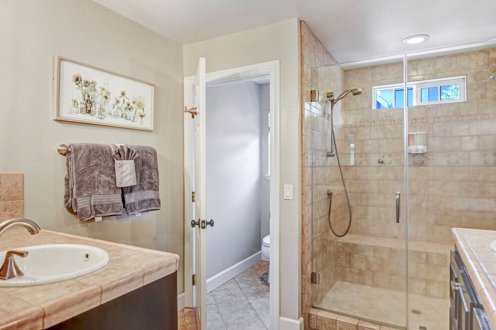 Photo of Bathroom in Sonoma