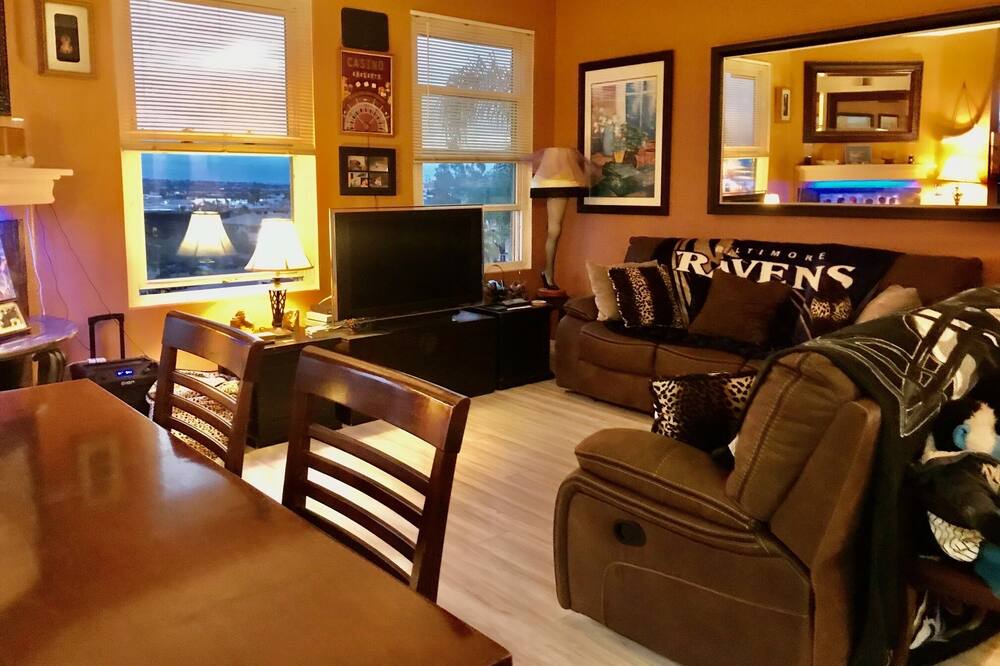 Photo of Livingroom in Bankers Hill