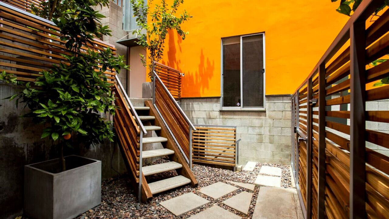 Photo of Outdoor in Hollywood Heights