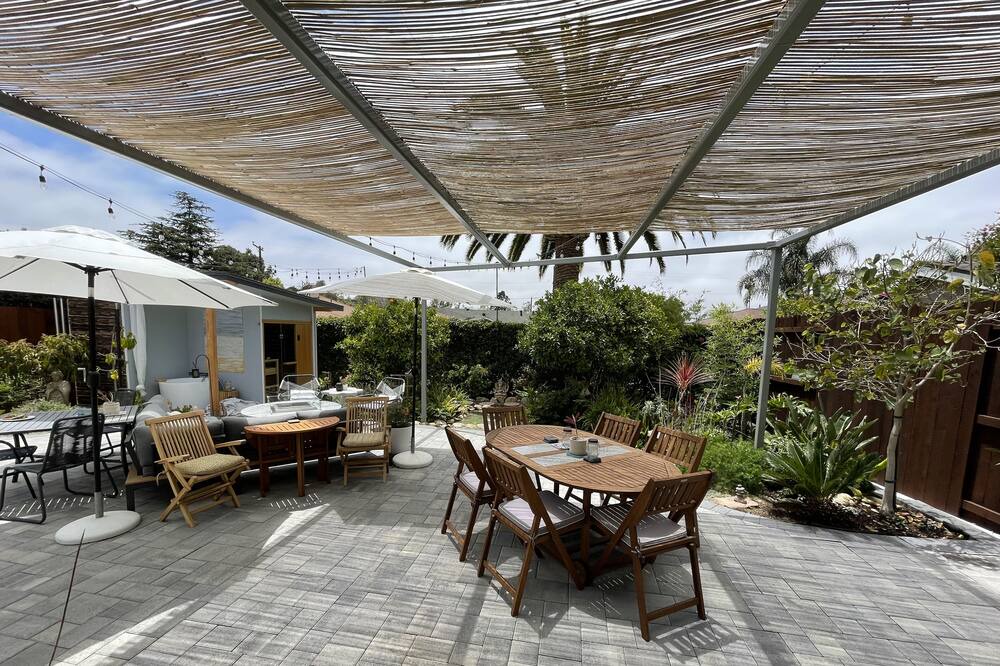 Photo of Patio Balcony in East San Roque