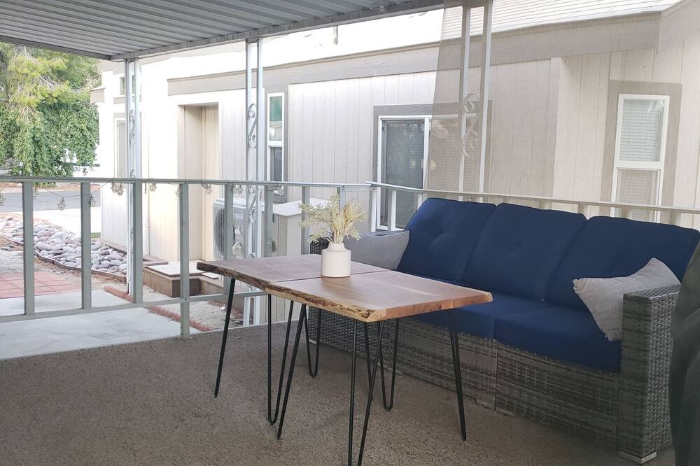Photo of Patio Balcony in Desert Hot Springs