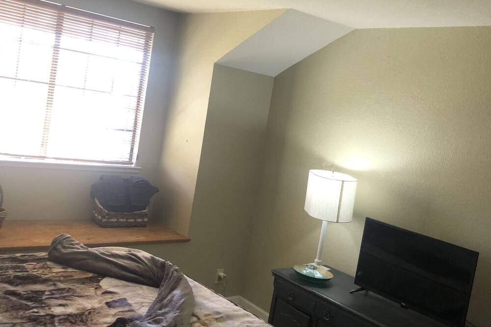 Photo of Bedroom in American River Canyon