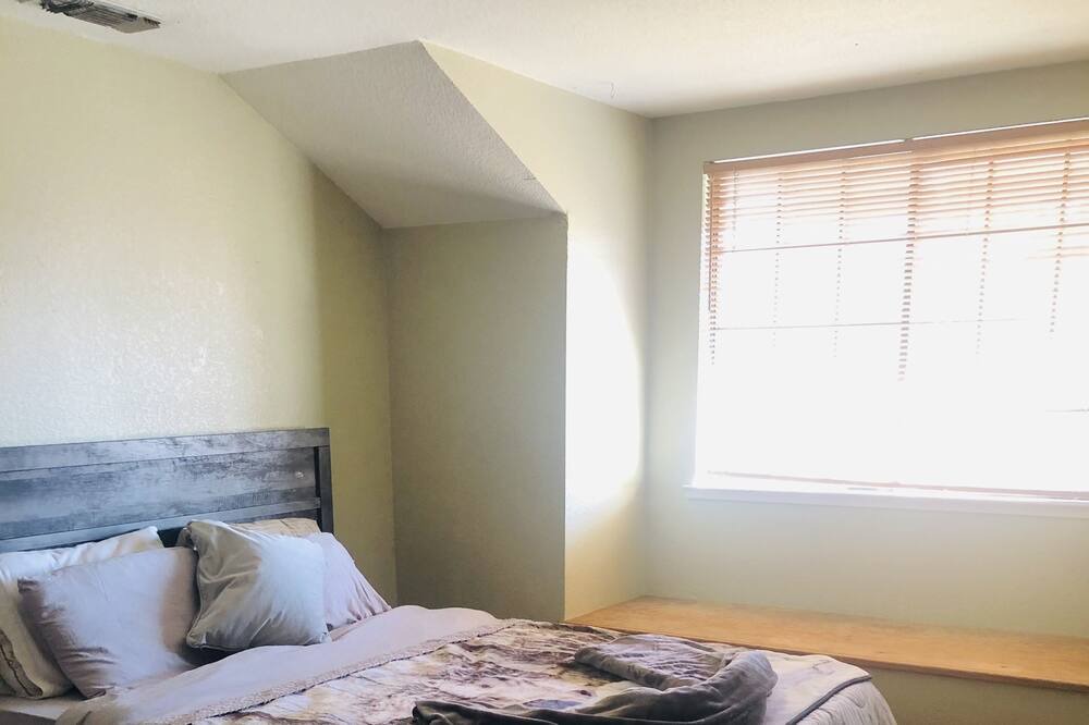Photo of Bedroom in American River Canyon
