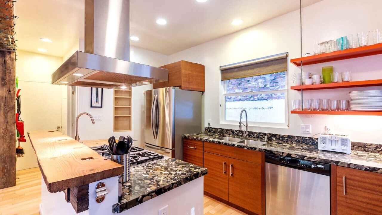 Photo of Kitchen in Marina Peninsula