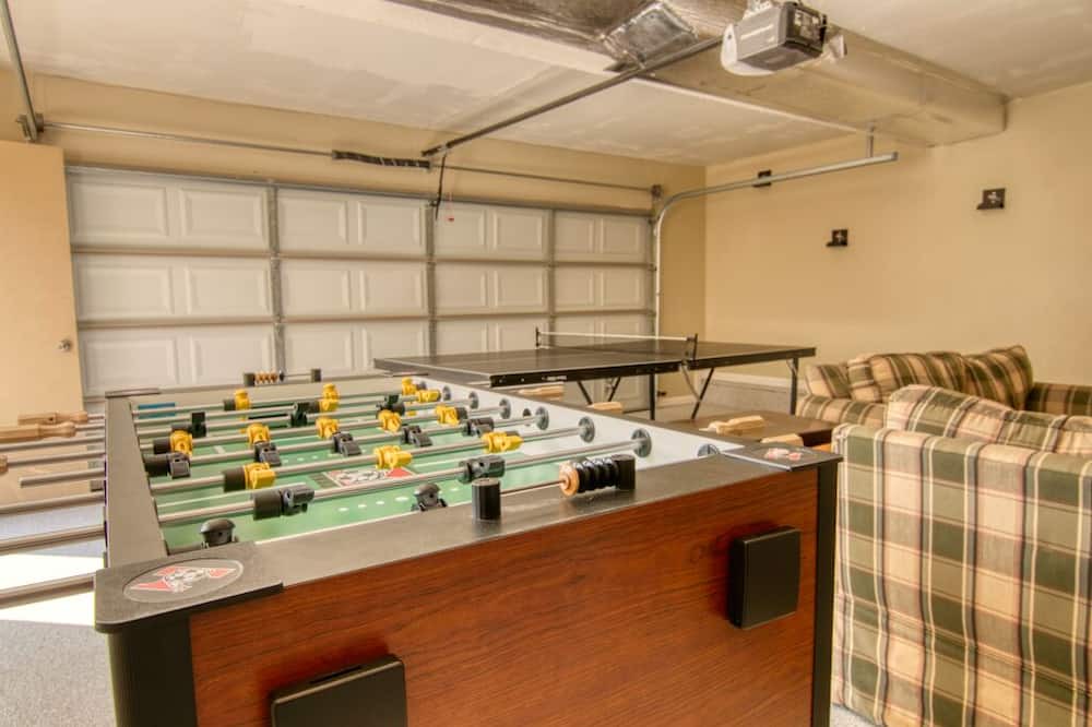 Photo of Bedroom in Groveland