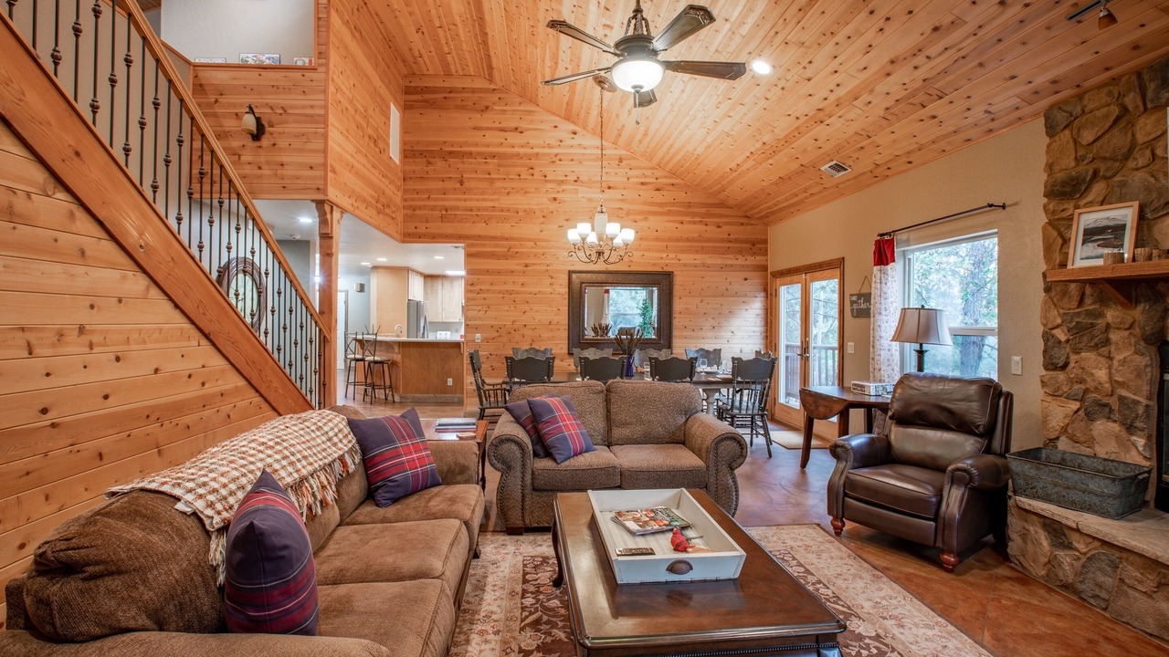 Photo of Livingroom in Colfax