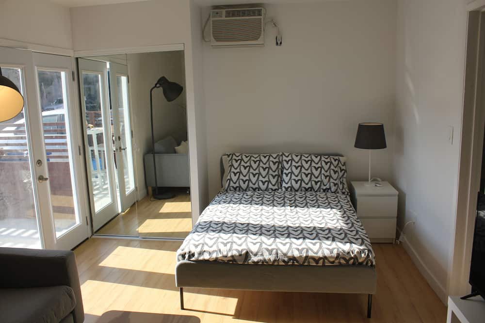Photo of Bedroom in West Los Angeles