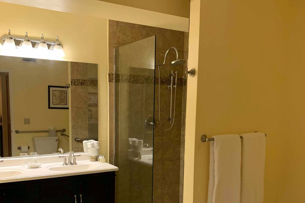 Photo of Bathroom in Deepwell Estates