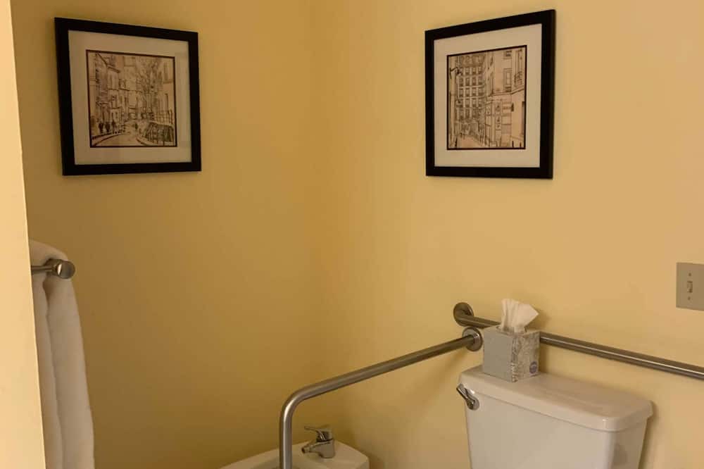 Photo of Bathroom in Deepwell Estates