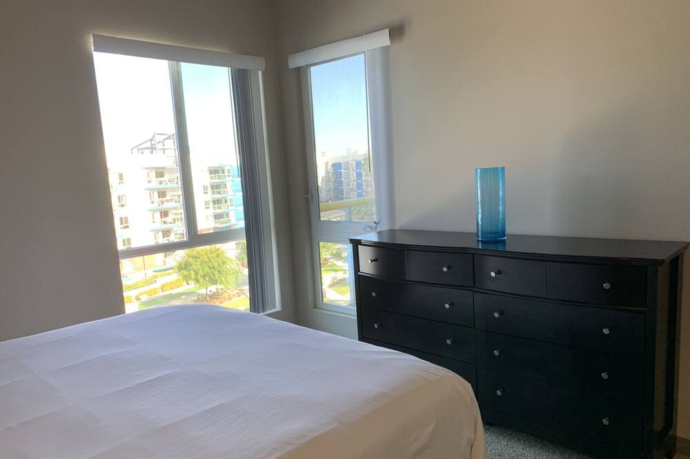 Photo of Bedroom in Marina Peninsula