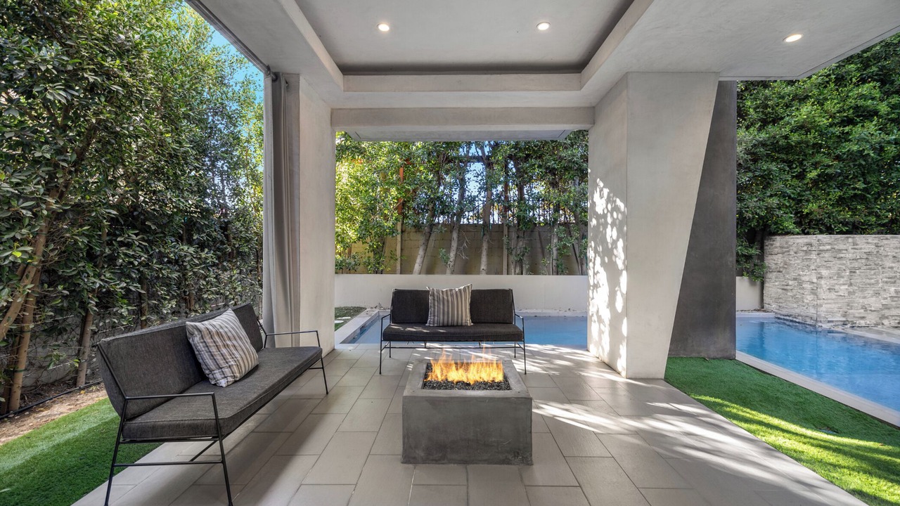 Photo of Patio Balcony in Beverly Grove
