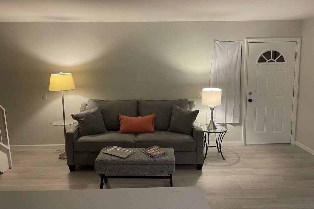 Photo of Livingroom in Palm Desert