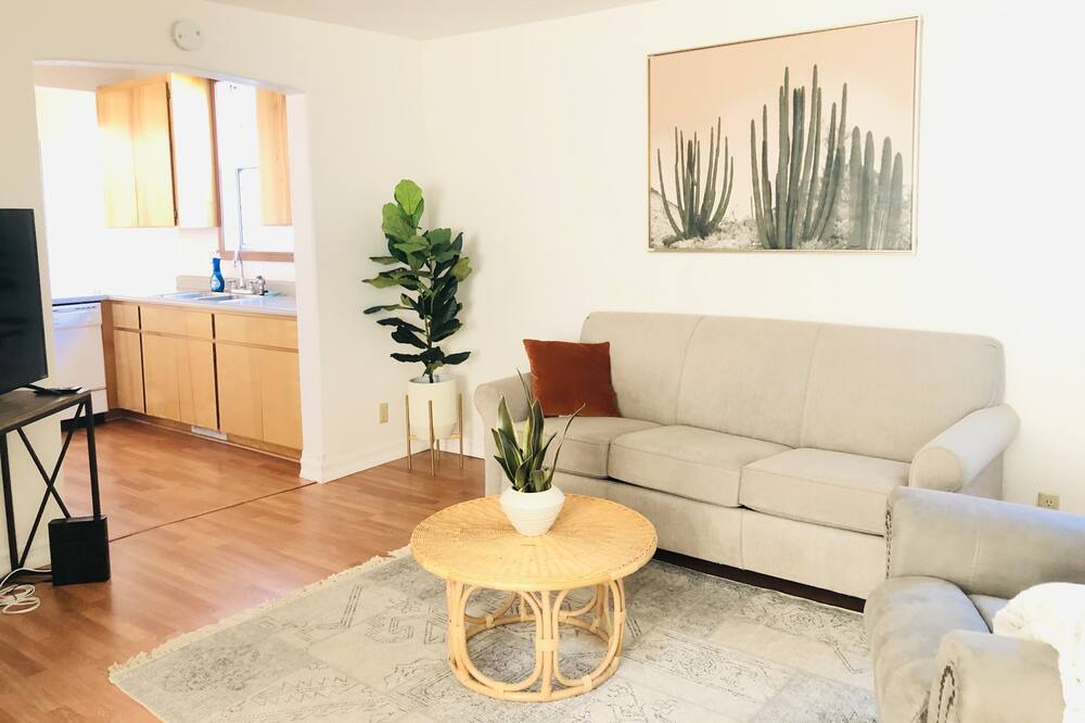 Photo of Livingroom in Ukiah