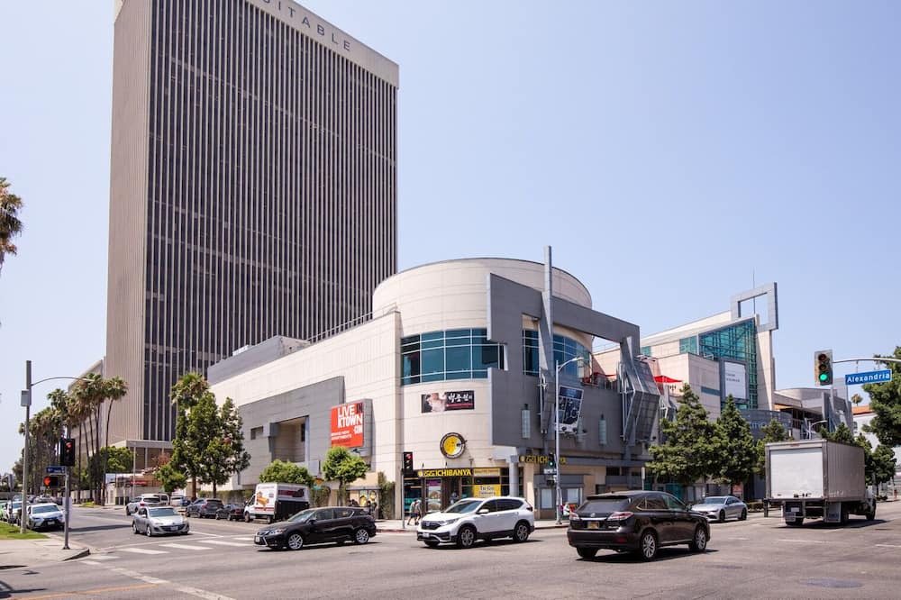Photo of Outdoor in Wilshire Center