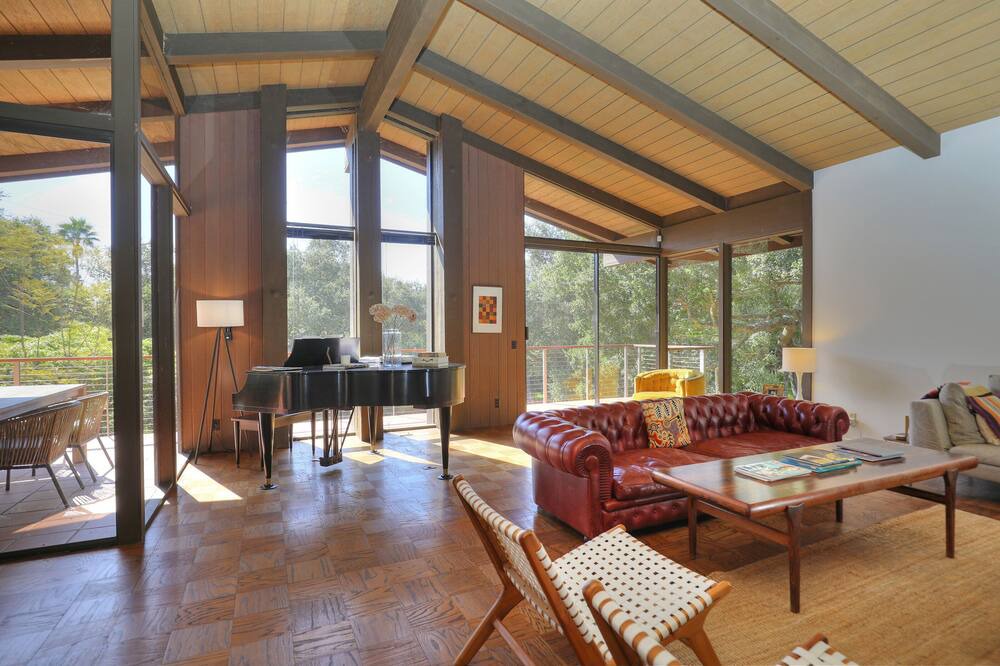 Photo of Livingroom in Montecito
